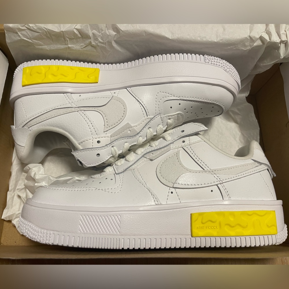 Nike Air Force 1 fotanka 
Brand new 6.5 W , 5Y
